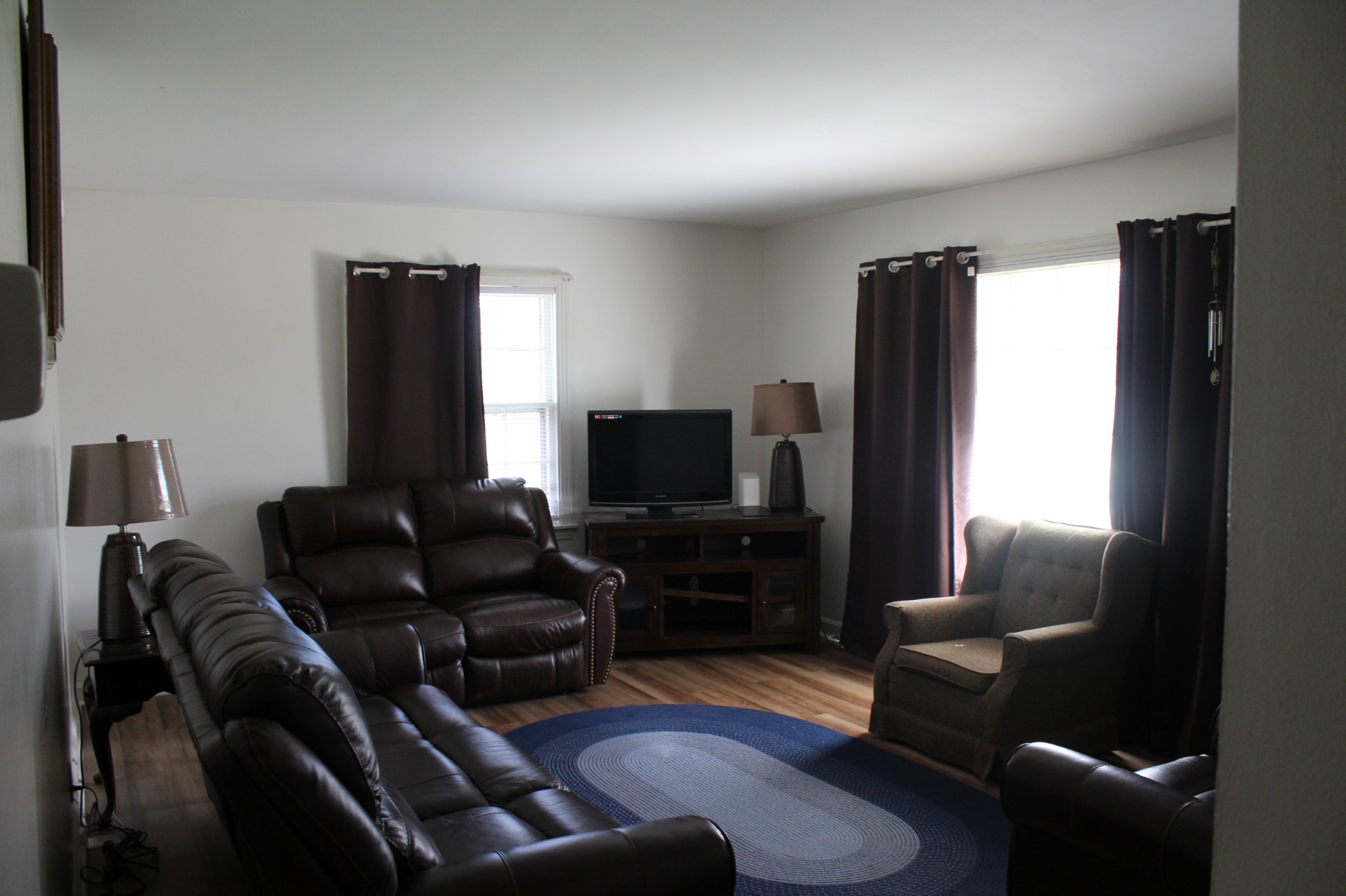 317 Pitt Lane Springfield, TN 37172 - Photo 7 of 22 a living room with furniture and a flat screen tv