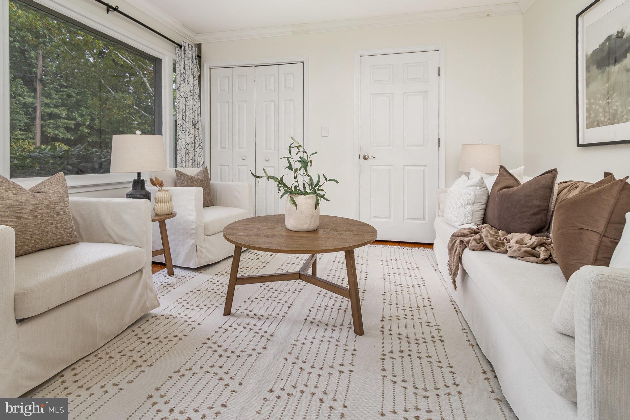 2507 Jerusalem Road Joppa, MD 21085 - Photo 10 of 50 a living room with furniture and a potted plant