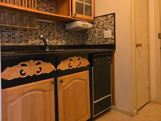 $220,000 | 116 Oak Lane, Unit 12, Brockton, MA 02301