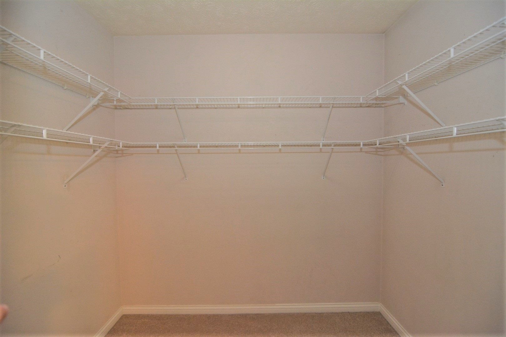 10001 Chatteris Road Evansville, IN 47725 - Photo 14 of 25 Gallery Image 14