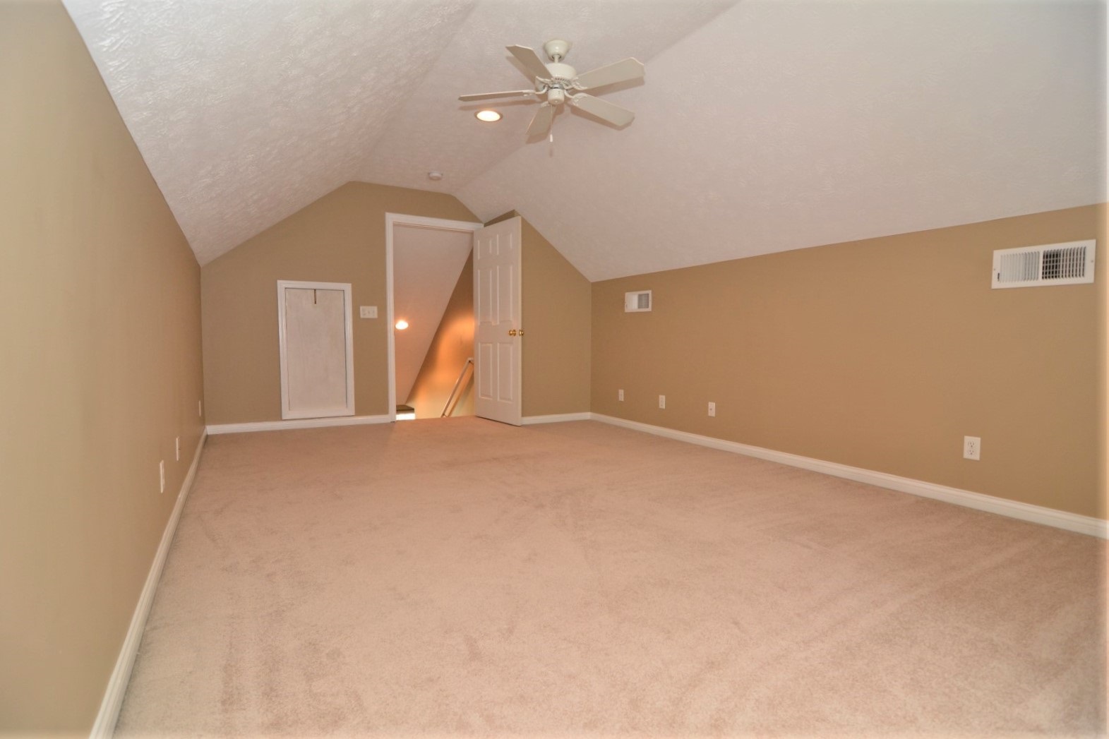 10001 Chatteris Road Evansville, IN 47725 - Photo 19 of 25 Gallery Image 19