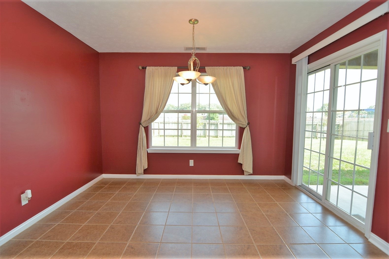 10001 Chatteris Road Evansville, IN 47725 - Photo 7 of 25 Gallery Image 7