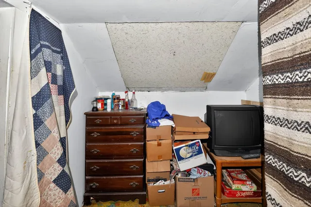 $49,000 | 526 Columbia Road, Dupo, IL 62239