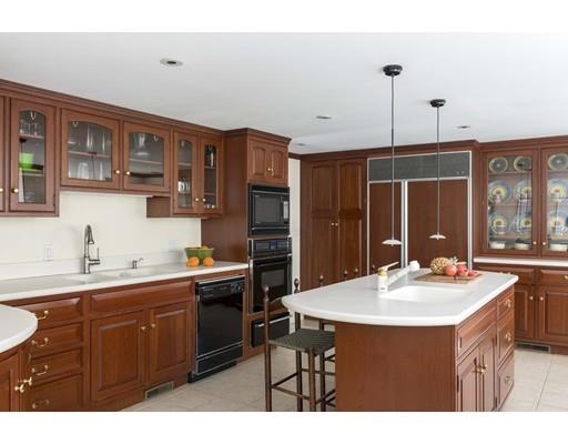 120 Montvale Road Weston, MA 02493 - Photo 8 of 19
