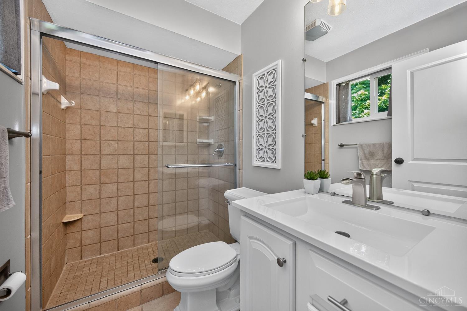 5467 Race Road Cincinnati, OH 45247 - Photo 27 of 59