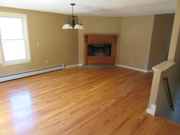 40 Carpenter Hill Road Charlton, MA 01507 - Photo 6 of 28 Gallery Image 6