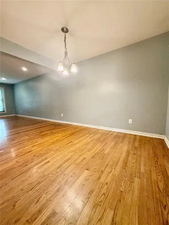 $2,500 | 209 South Lindale Lane, Richardson, TX 75080