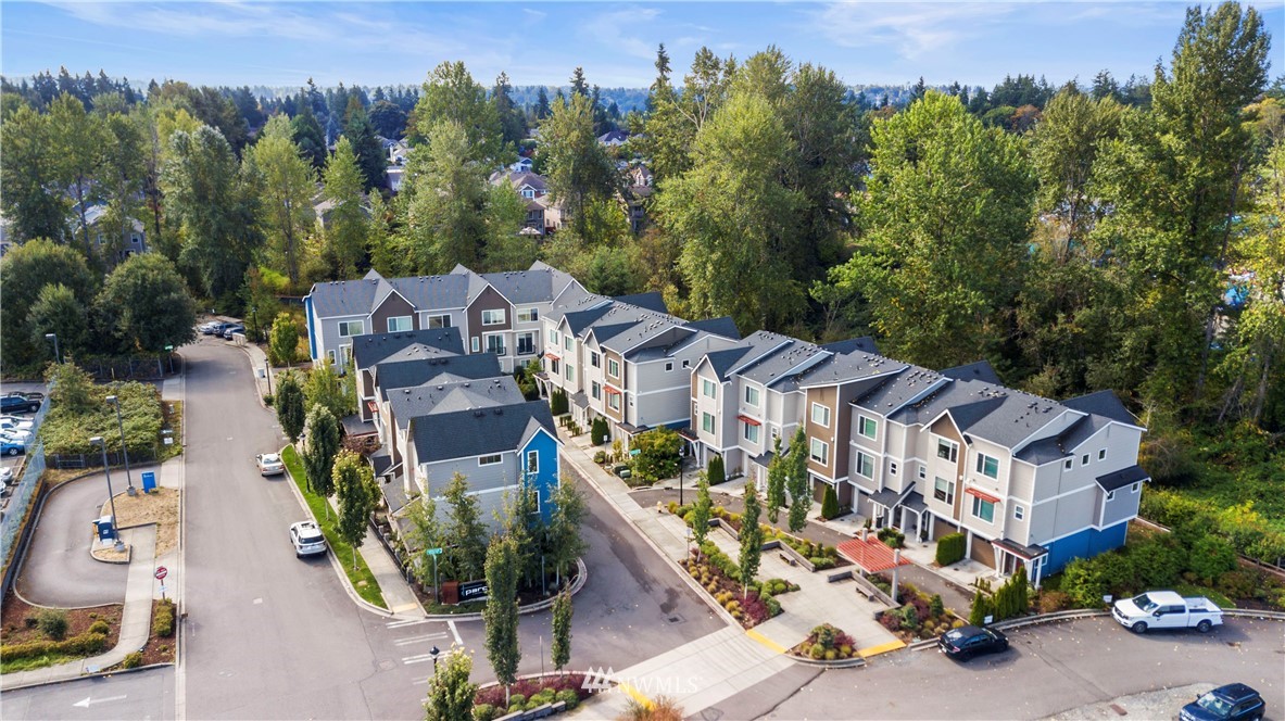 4233 Northeast 3rd Lane Renton, WA 98059 - Photo 12 of 25