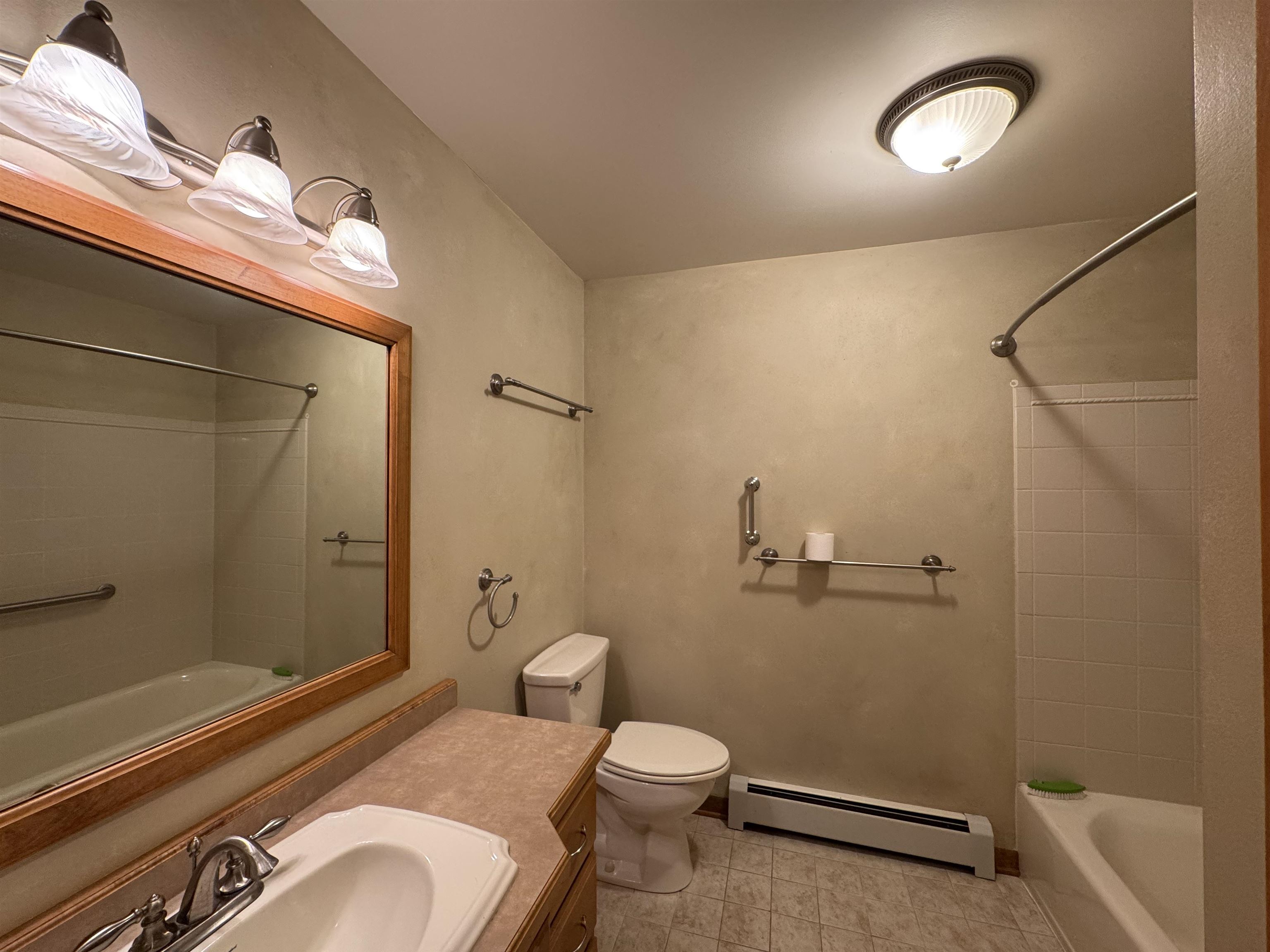 534 Demarest Avenue Waupaca, WI 54981 - Photo 12 of 21