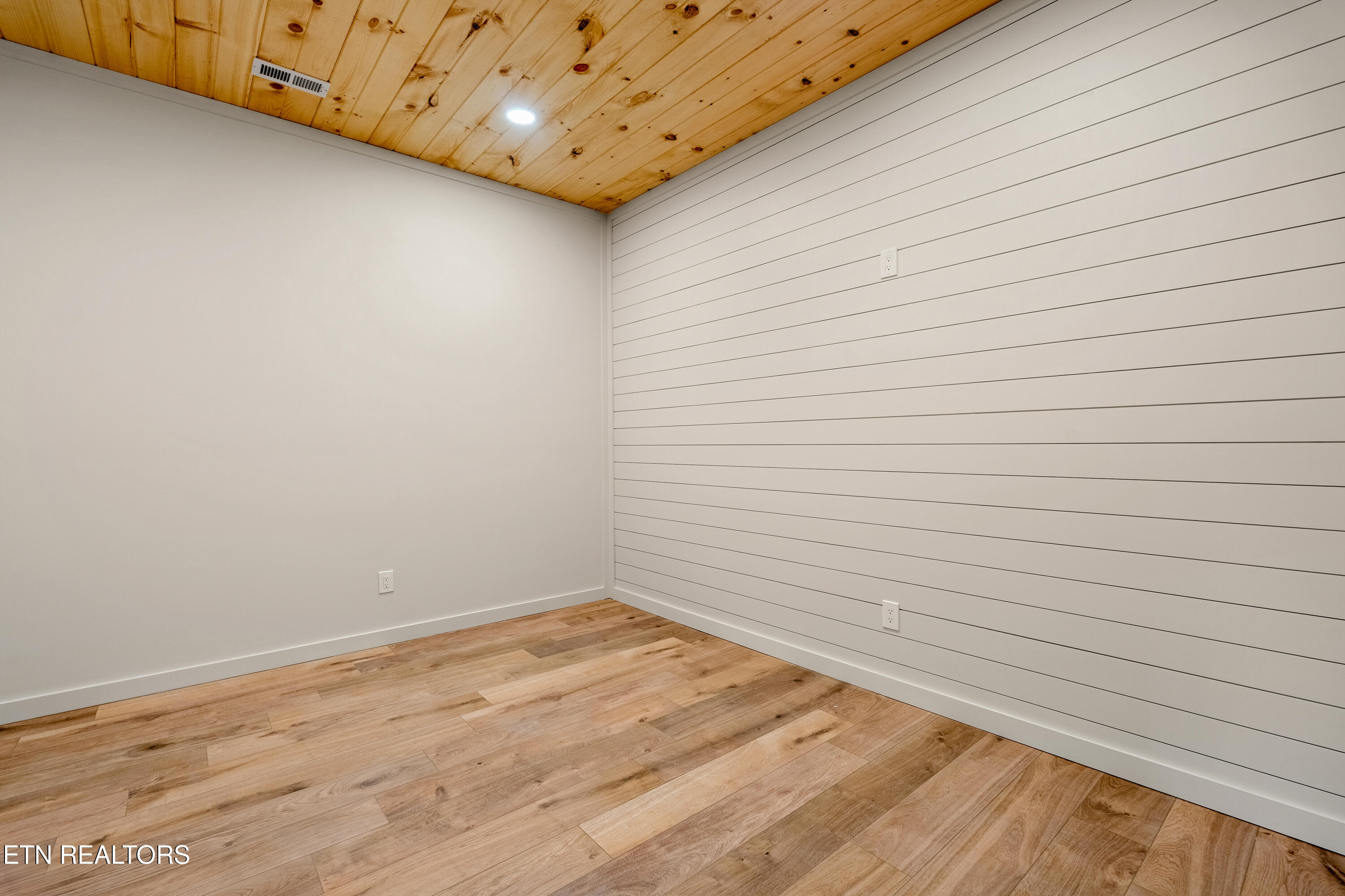 1863 Bluff Ridge Road Sevierville, TN 37876 - Photo 28 of 42 DSC07530-HDR