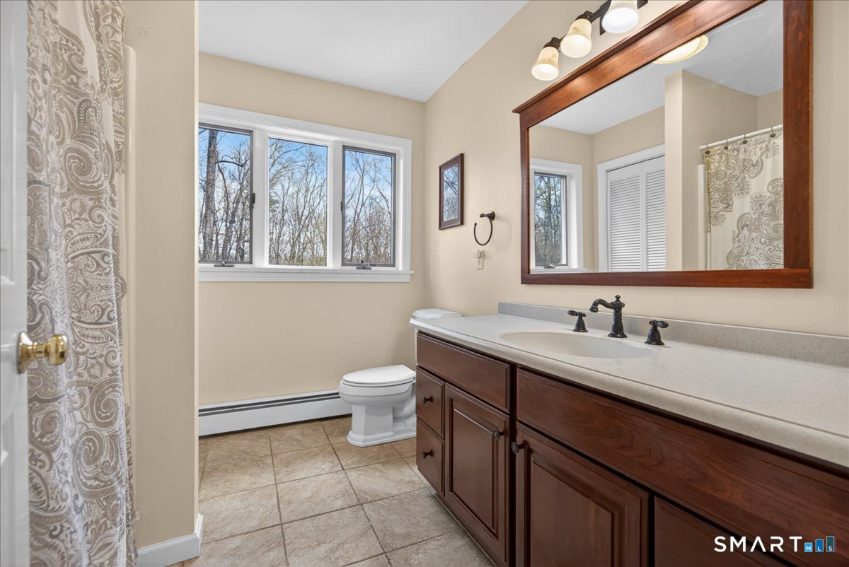 50 Overbrook Road Madison, CT 06443 - Photo 24 of 39 Second floor hall bath