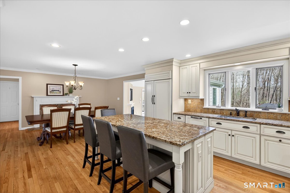 50 Overbrook Road Madison, CT 06443 - Photo 8 of 39 Great entertaining space