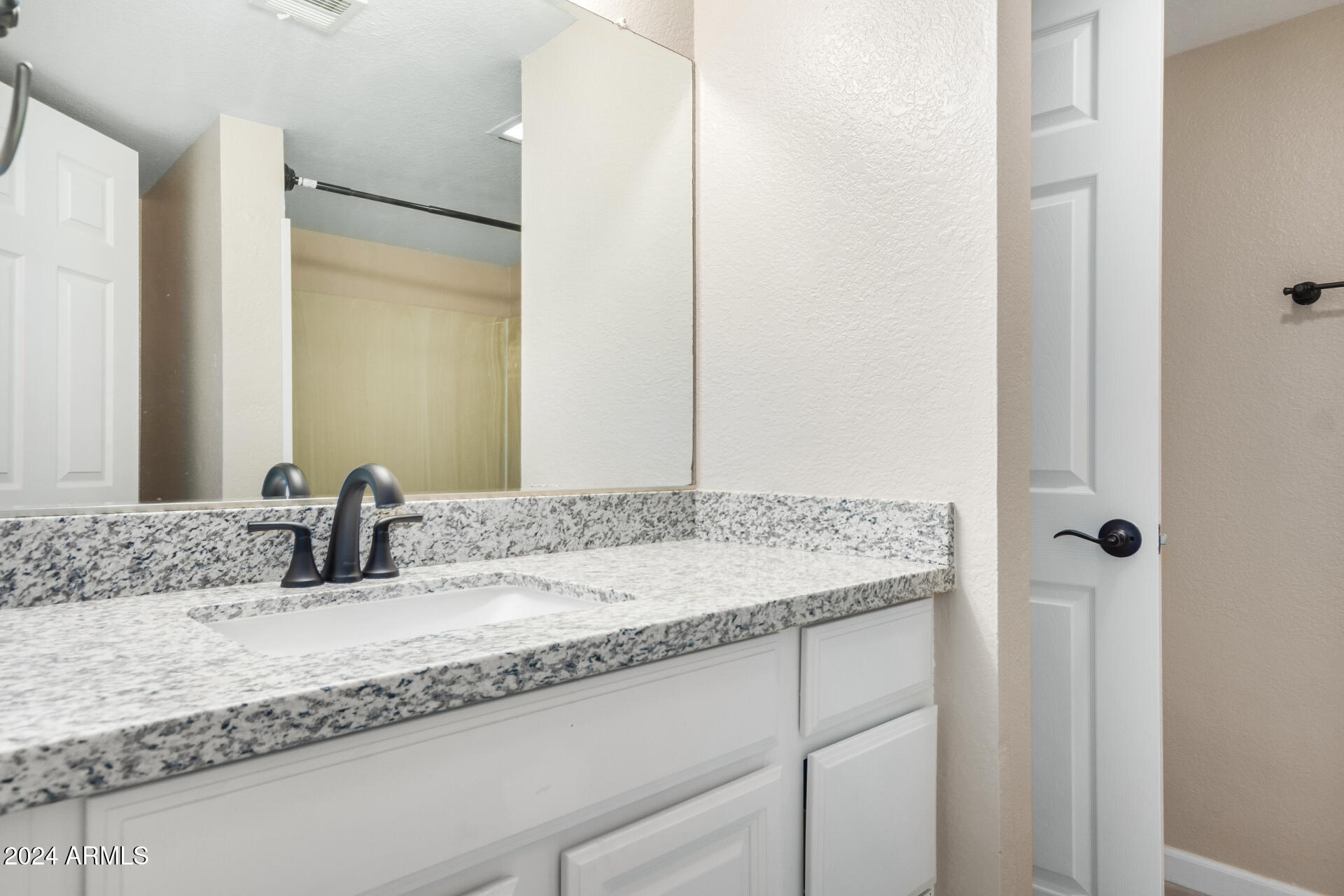 1340 North Recker Road, Unit 256 Mesa, AZ 85205 - Photo 11 of 25 bathroom