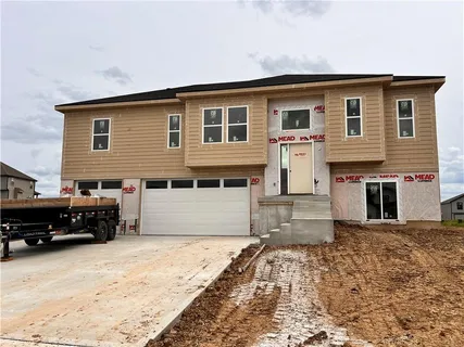 $393,900 | 814 West Shawhan Parkway, Lone Jack, MO 64086