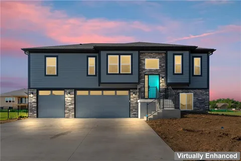 $393,900 | 814 West Shawhan Parkway, Lone Jack, MO 64086