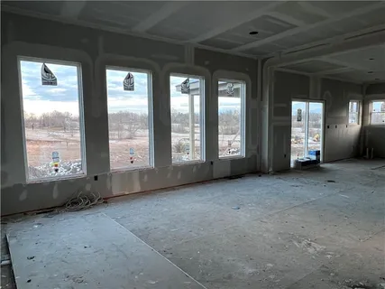 $393,900 | 814 West Shawhan Parkway, Lone Jack, MO 64086