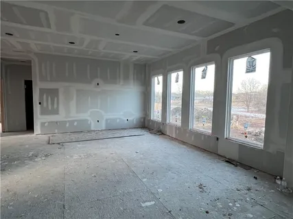 $393,900 | 814 West Shawhan Parkway, Lone Jack, MO 64086