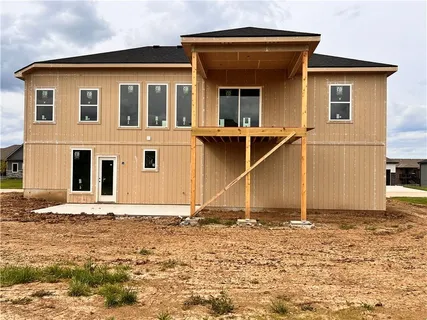 $393,900 | 814 West Shawhan Parkway, Lone Jack, MO 64086