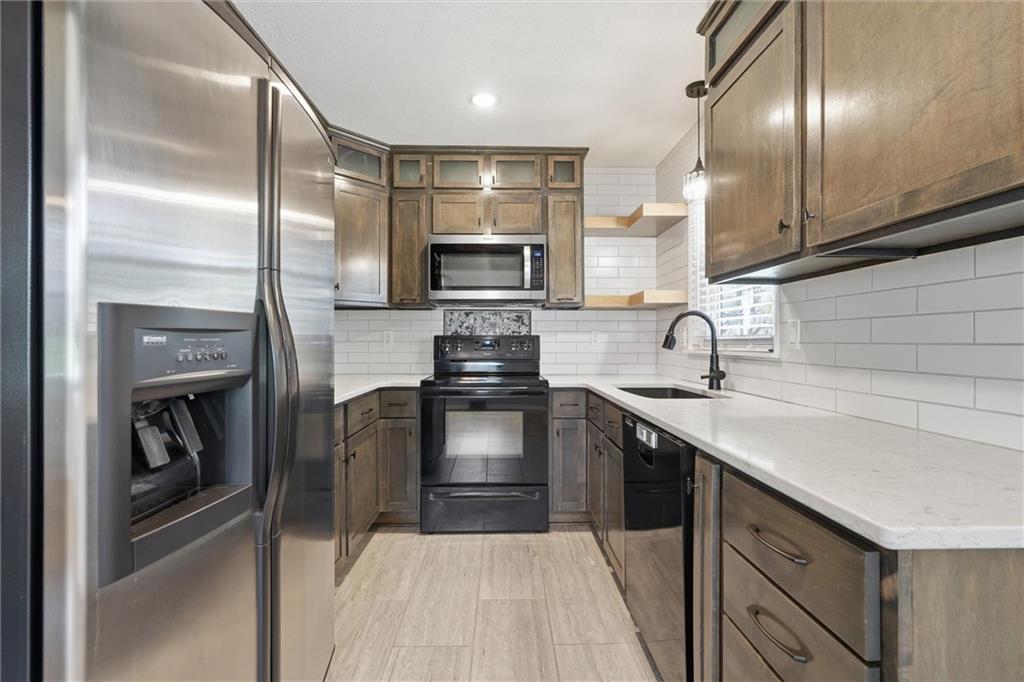 310 East Nichols Street Spring Hill, KS 66083 - Photo 14 of 30