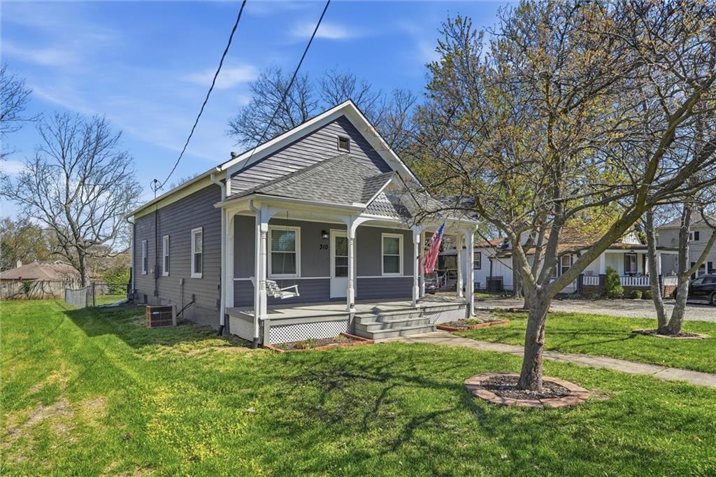 310 East Nichols Street Spring Hill, KS 66083 - Photo 3 of 30