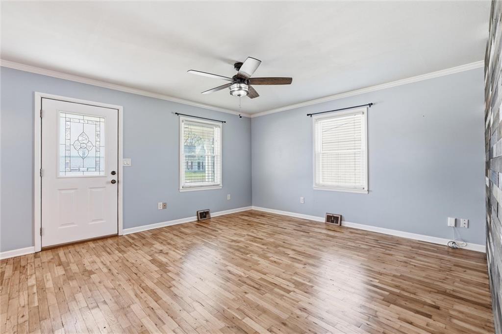 310 East Nichols Street Spring Hill, KS 66083 - Photo 4 of 30