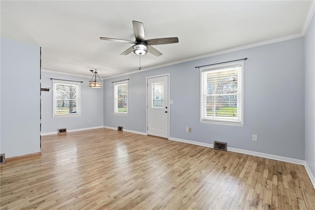 310 East Nichols Street Spring Hill, KS 66083 - Photo 5 of 30