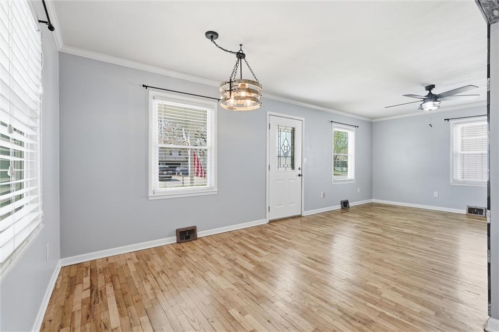 310 East Nichols Street Spring Hill, KS 66083 - Photo 7 of 30