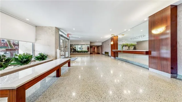 $510,000 | 345 Webster Avenue, Unit 3N | Kensington