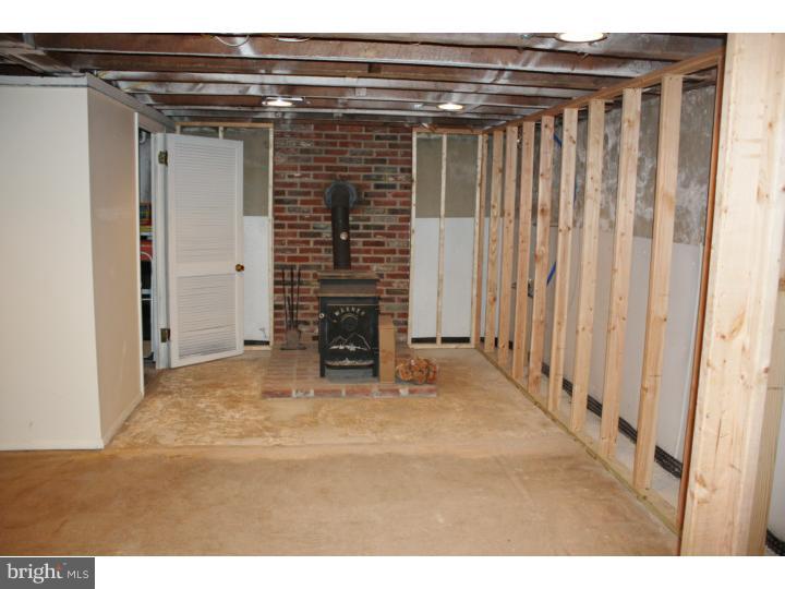 2425 Dutton Mill Road Aston, PA 19014 - Photo 9 of 14 Basement