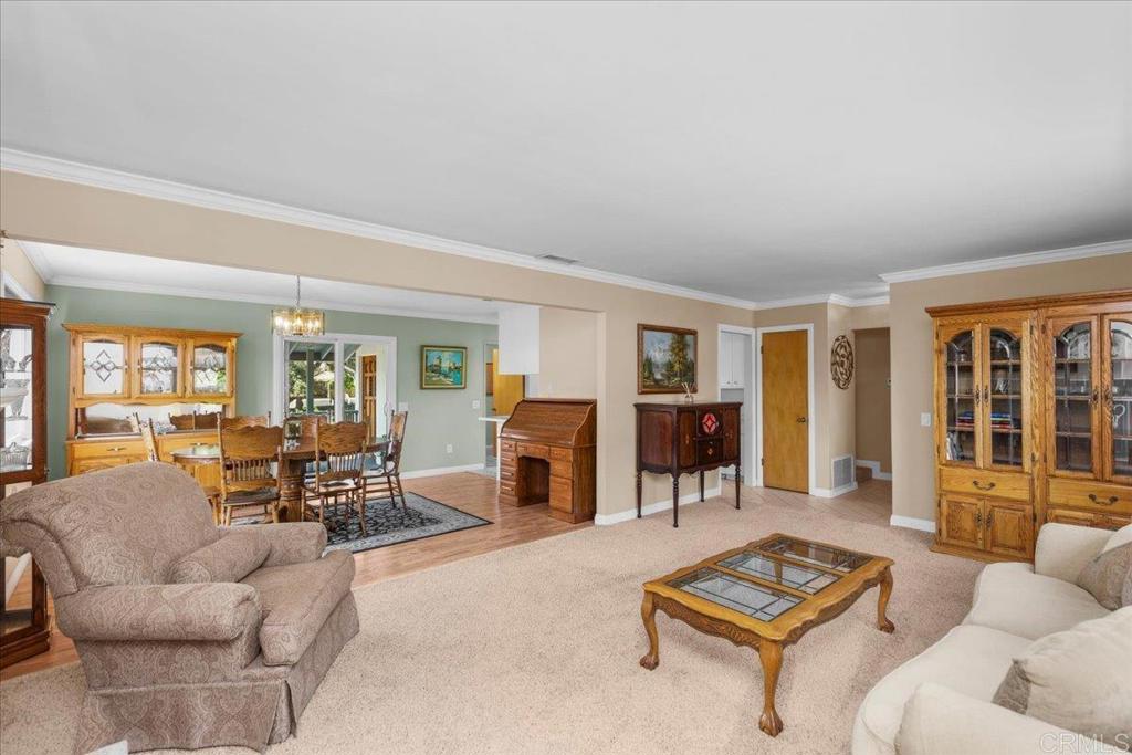 441 Condado Way Escondido, CA 92025 - Photo 13 of 49