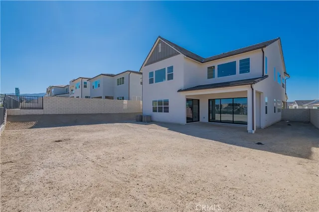 $6,750 | 27562 Juniper Lane, Valencia, CA 91381