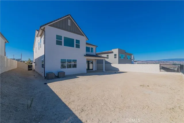 $6,750 | 27562 Juniper Lane, Valencia, CA 91381