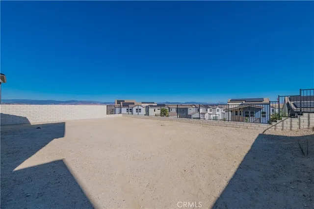 $6,750 | 27562 Juniper Lane, Valencia, CA 91381