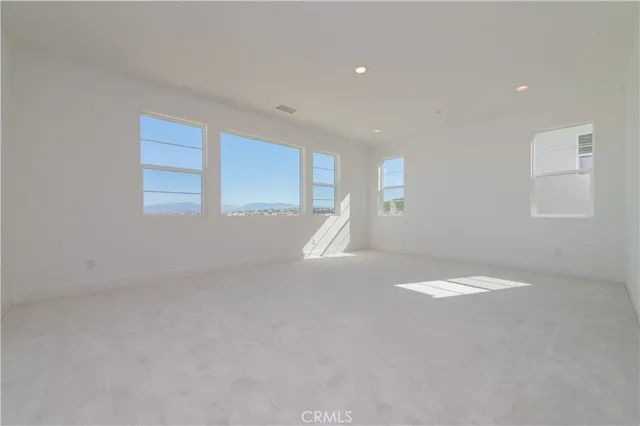 $6,750 | 27562 Juniper Lane, Valencia, CA 91381