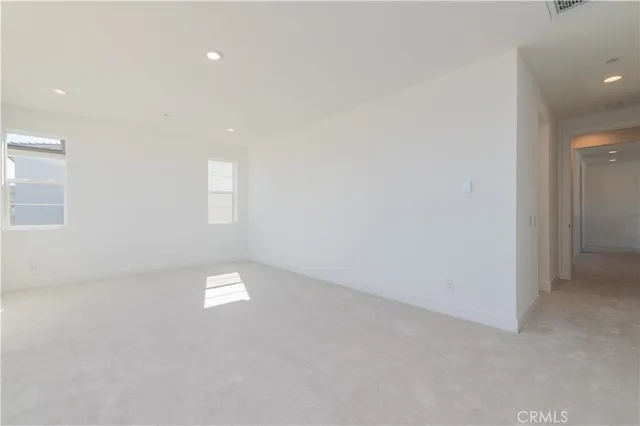 $6,750 | 27562 Juniper Lane, Valencia, CA 91381