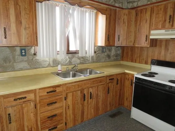 $57,200 | 362 Hopewell Road, Brownsville, PA 15417