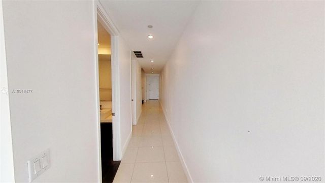 $500,000 | 1100 Biscayne Boulevard, Unit 4505, Miami, FL 33132