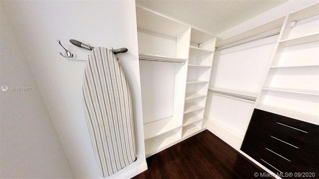 $500,000 | 1100 Biscayne Boulevard, Unit 4505, Miami, FL 33132