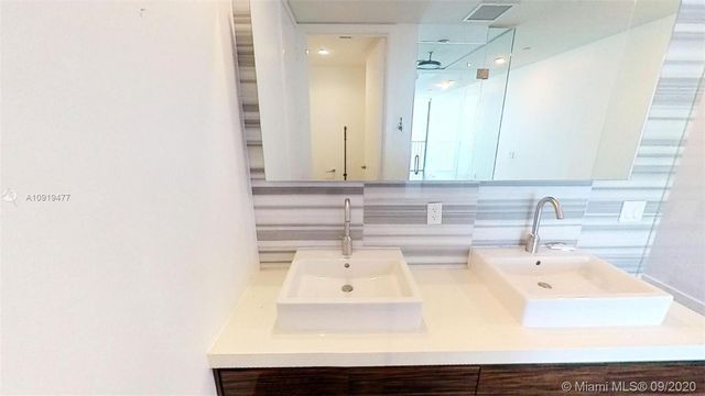 $500,000 | 1100 Biscayne Boulevard, Unit 4505, Miami, FL 33132