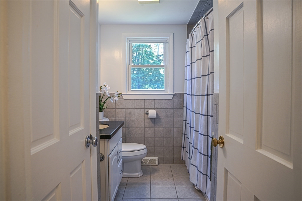 179 High Street Norwell, MA 02061 - Photo 13 of 41