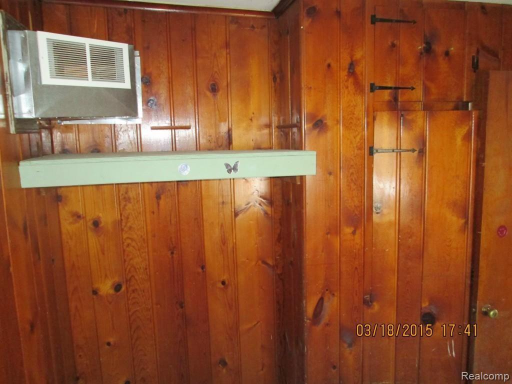 5633 Harrington Road Croswell, MI 48422 - Photo 15 of 18 IMG_9212.jpg