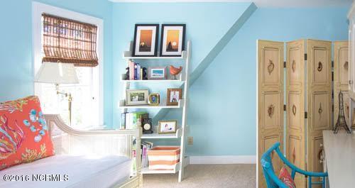 2711 East Fairway Road Morehead City, NC 28557 - Photo 45 of 52 2nd Floor Bedroom