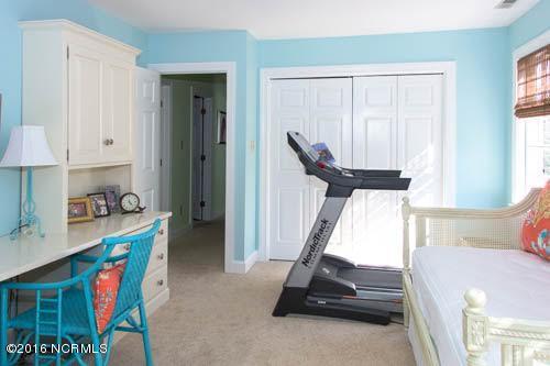2711 East Fairway Road Morehead City, NC 28557 - Photo 46 of 52 2nd Floor Bedroom
