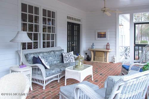 2711 East Fairway Road Morehead City, NC 28557 - Photo 48 of 52 Screen Porch