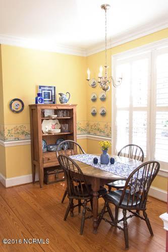 2711 East Fairway Road Morehead City, NC 28557 - Photo 10 of 52 Breakfast