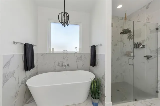 $675,000 | 1040 Agnes Street North, Springtown, TX 76082