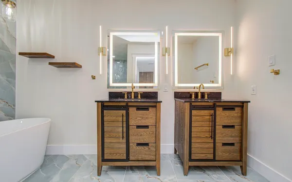 $2,400 | 14231 Misty Meadow Lane, Houston, TX 77079