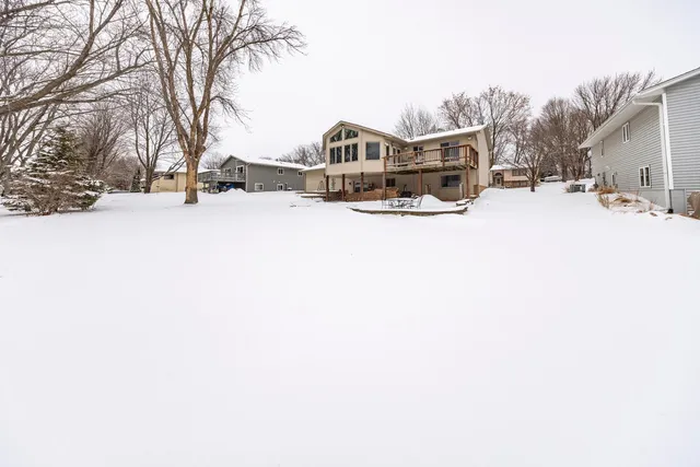 $399,900 | 225 Cardinal Lane, Chaska, MN 55318