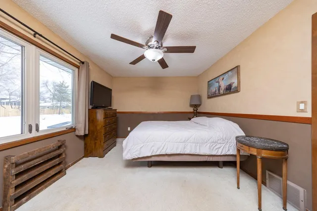 $399,900 | 225 Cardinal Lane, Chaska, MN 55318