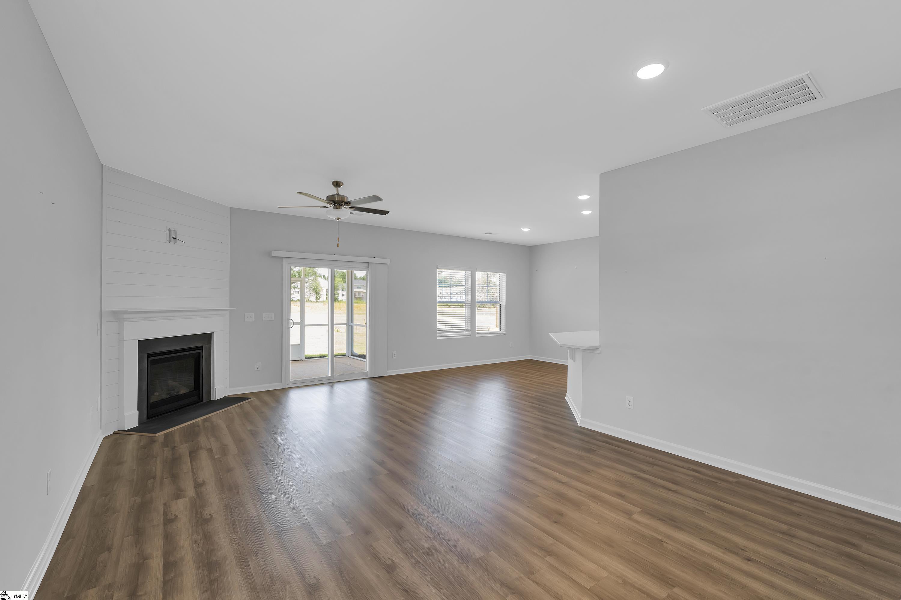 101 Brown Circle, Unit 63 Easley, SC 29642 - Photo 2 of 25